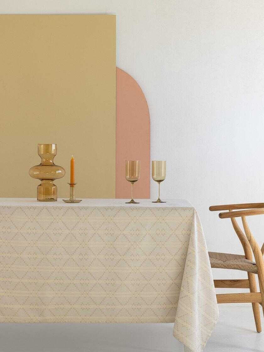 Τραπεζομάντηλο Αλεκιαστο Formal Dinner 175x260 LUPO BEIGE